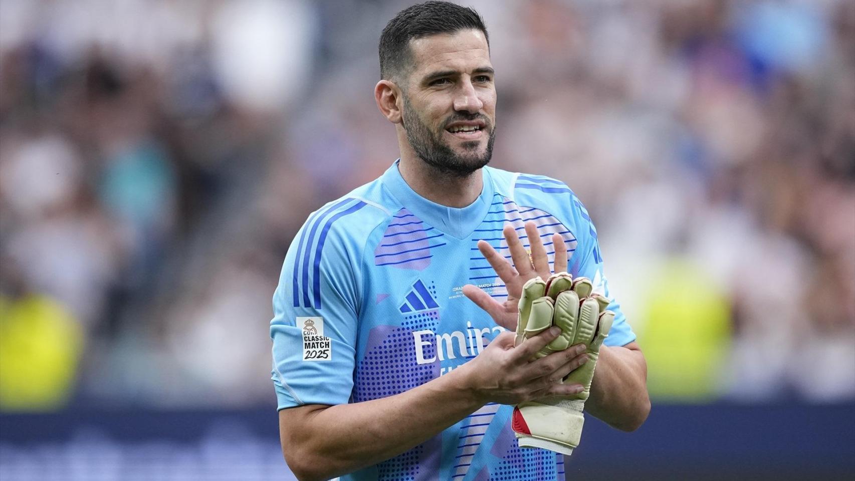 Kiko Casilla, en el partido de las leyendas del Real Madrid ante el Borussia Dortmund.
