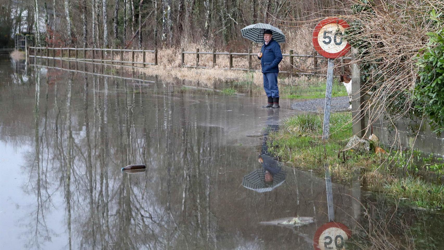 La localidad de Begonte (Lugo) anegada por el agua tras el desbordamiento del río Miño durante la borrasca que afecta a Galicia, a 27 de enero de 2026
