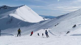 Esquiadores en las pistas de Cerler.