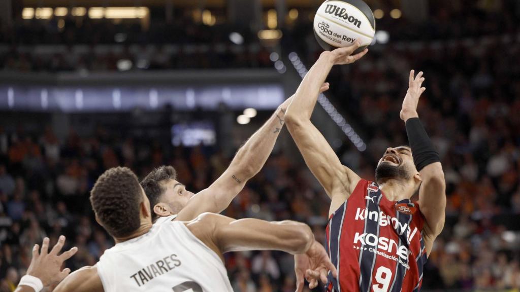 Luwawu-Cabarrot marca en la final de la Copa del Rey ante el Real Madrid.