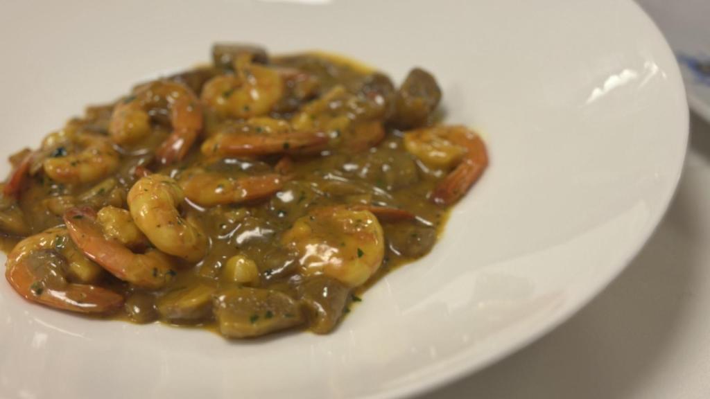 Las gambas con boletus que preparan en La Peseta.