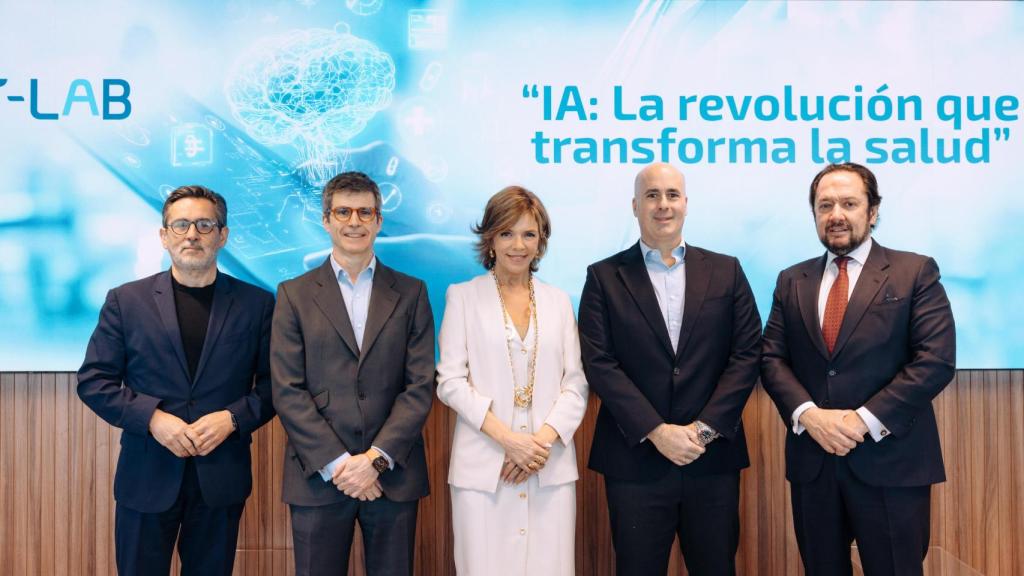 De izq a derecha: Julio Mayol, Adolfo Fernández-Valmayor, Marta Villanueva, Fernando Campos y Natán Díaz Carazo.