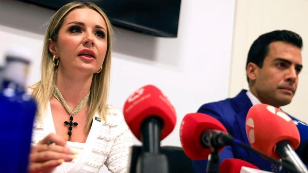 Los abogados Beatriz Uriarte y Juango Ospina, encargados de la defensa del joven Ismael por el parricidio de su padre.