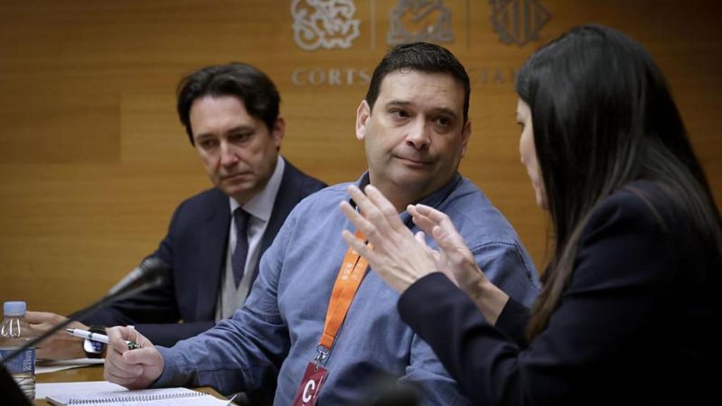 Álex Carabal, de la Asociación Damnificados Dana Horta Sud. José Cuéllar / Corts