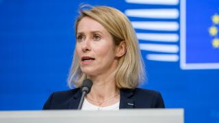 La jefa de la diplomacia europea, Kaja Kallas, durante la rueda de prensa de este lunes en Bruselas