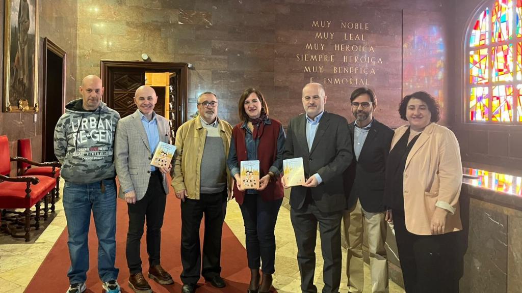 Presentación de la 'Guía Cofrade Infantil de Zaragoza'.