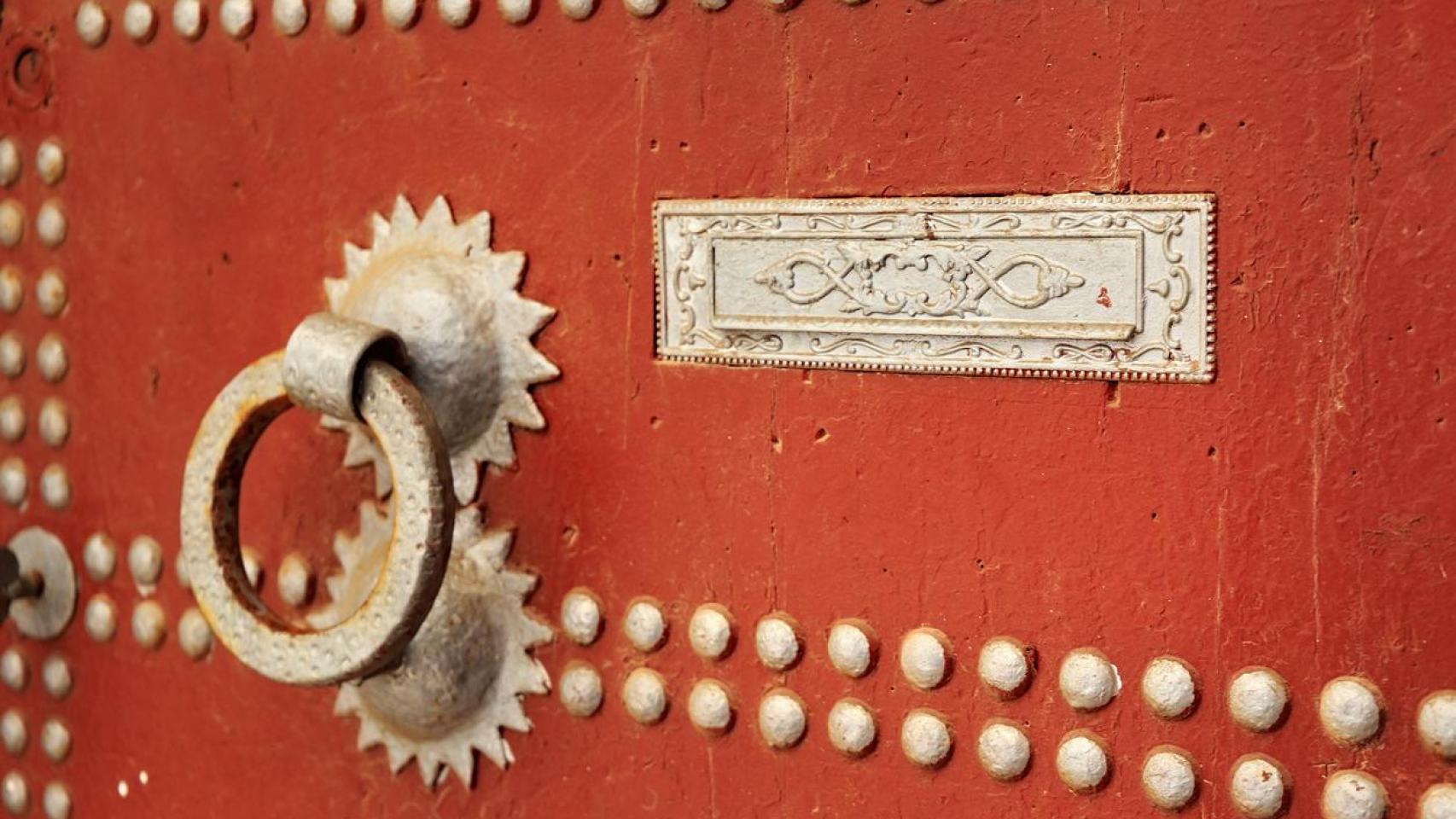 Detalle de una de las puertas de la medina de Tetuán.