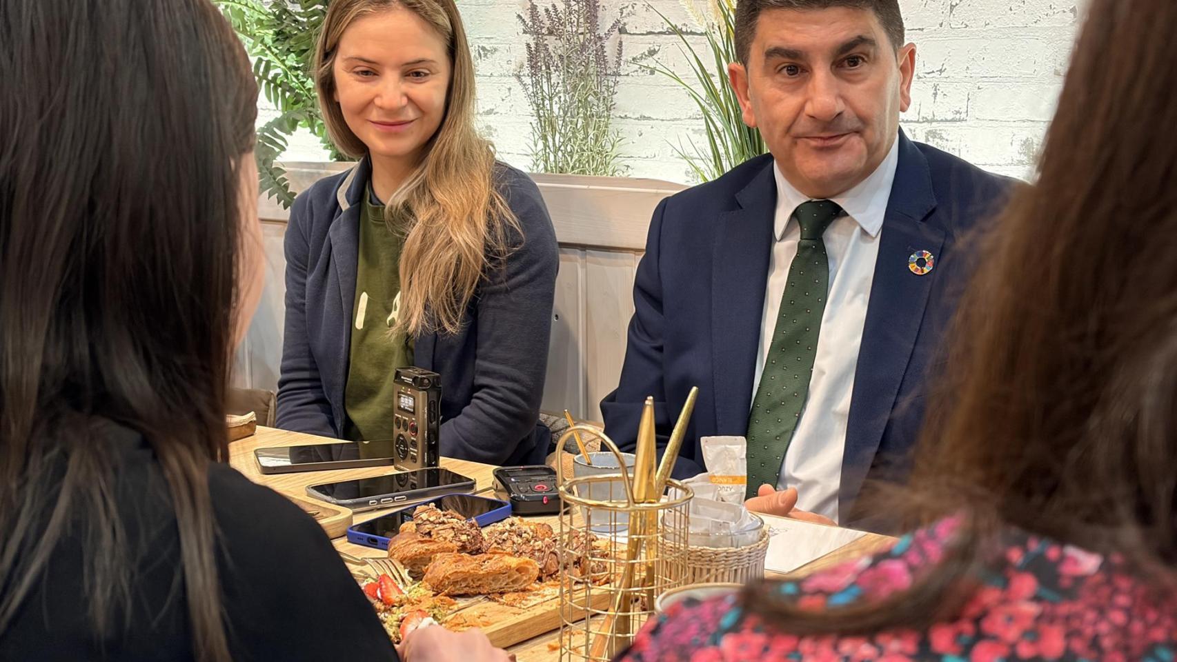 El delegado del Gobierno, Pedro Blanco, en un desayuno informativo en Santiago de Compostela.