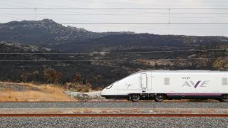Un tren de la línea AVE Madrid-Galicia