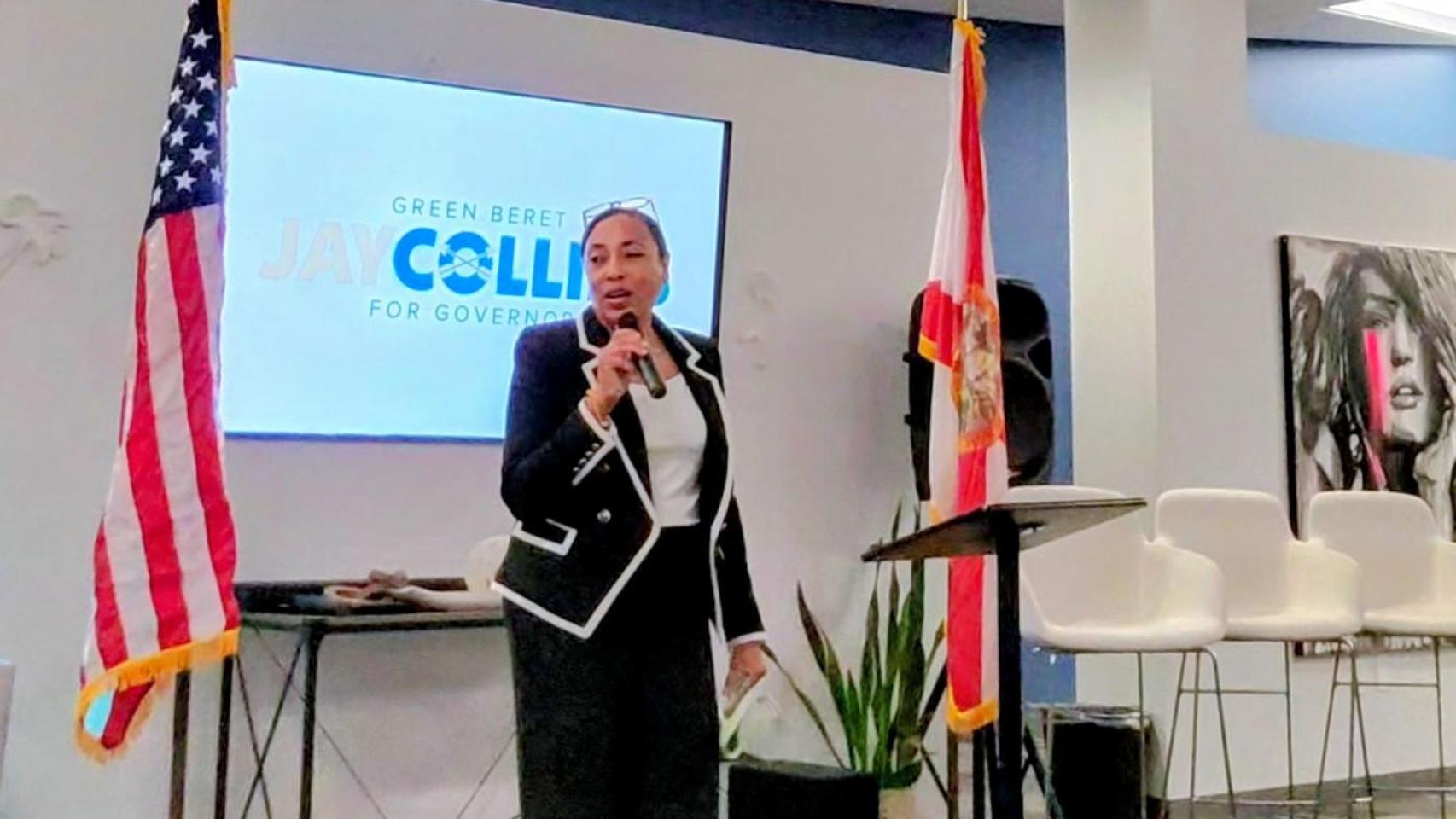 Noelle Jackson, fundadora de The Hub at Office Logic, presenta a Jay Collins.