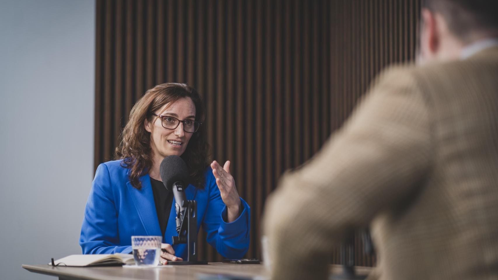 Mónica García, ministra de Sanidad, durante la entrevista concedida a 'Oído Clínico'.