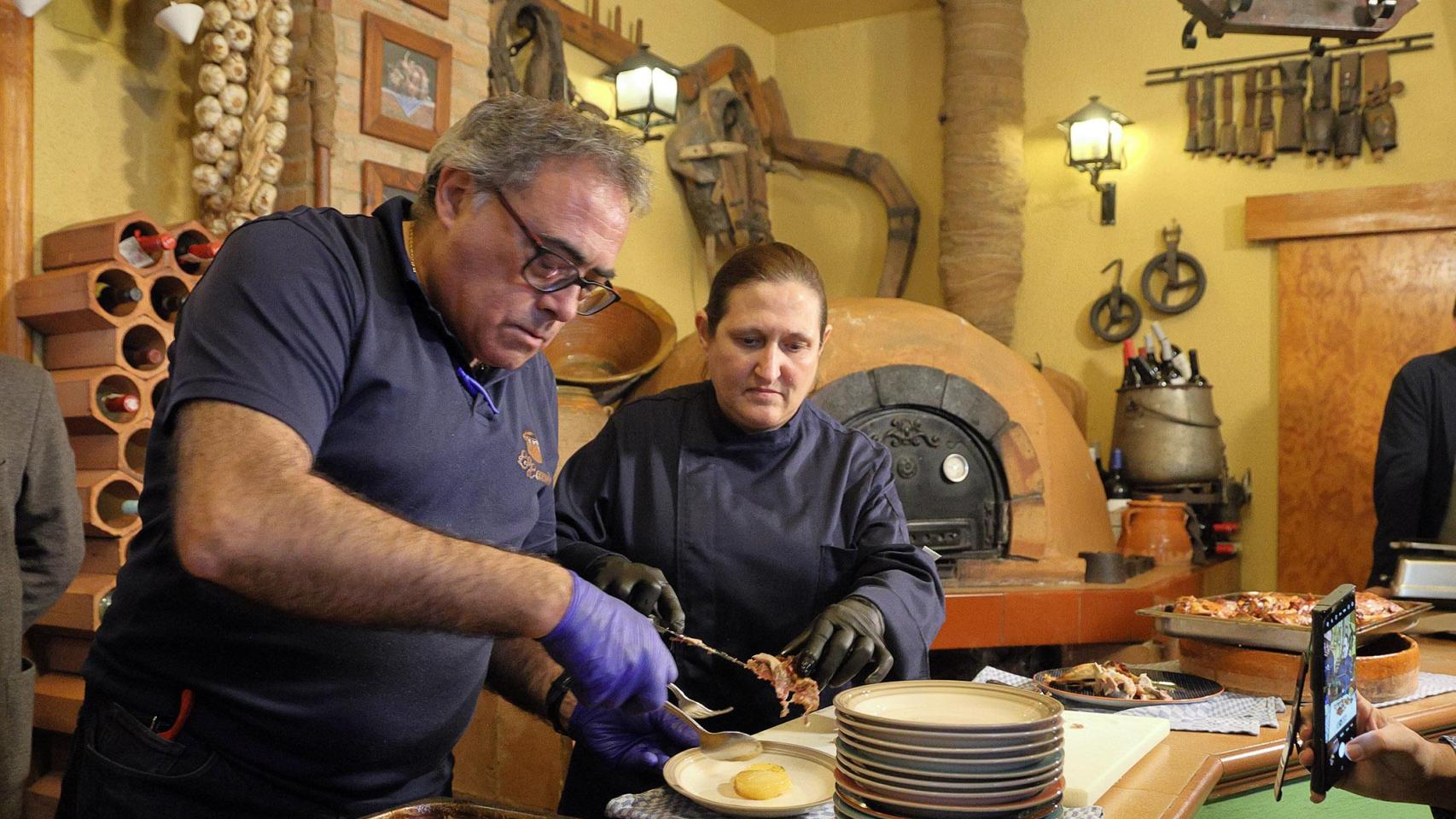 Carlos y Pilar, del restaurante La Cazuela de Zaragoza.