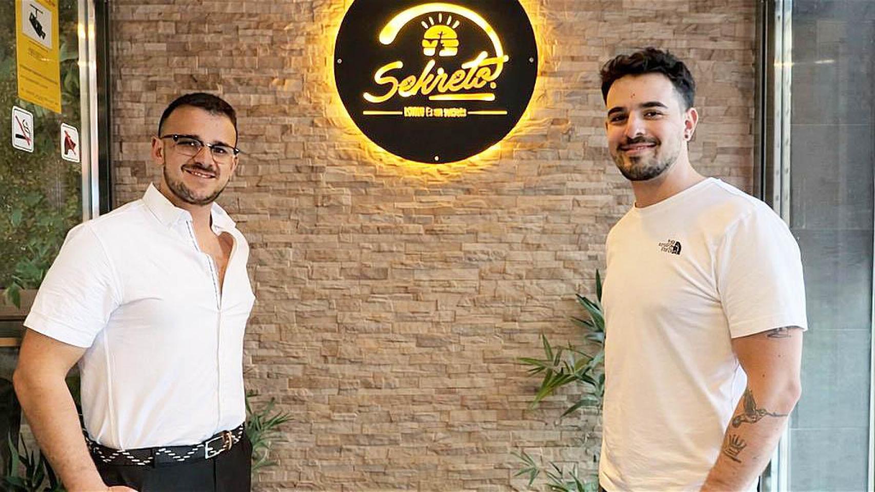 Ismael a la izquierda y Jorge a la derecha, los socios de Sekreto Burger que llegan a Valladolid.