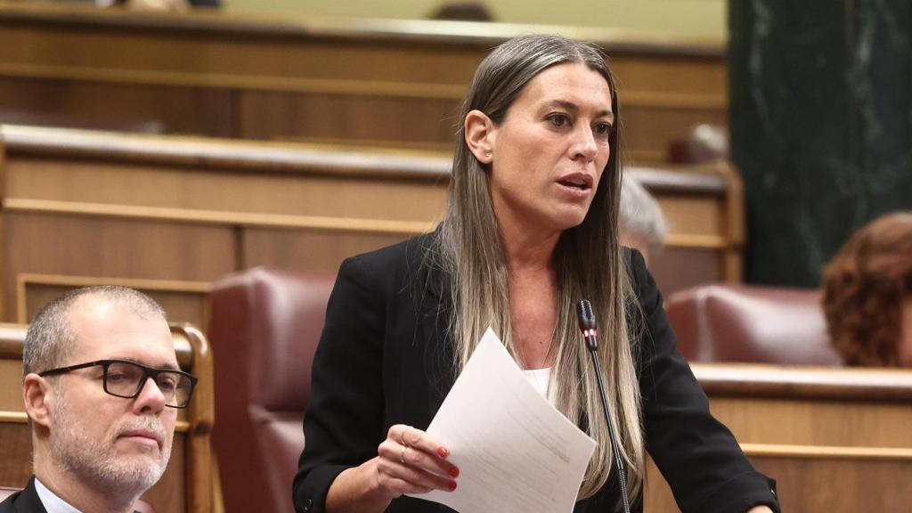 La portavoz de Junts en el Congreso, Miriam Nogueras, durante la sesión de control del Congreso.