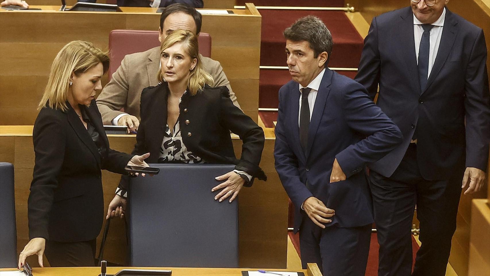 Carlos Mazón y Salomé Pradas en Les Corts. Rober Solsona / Europa Press