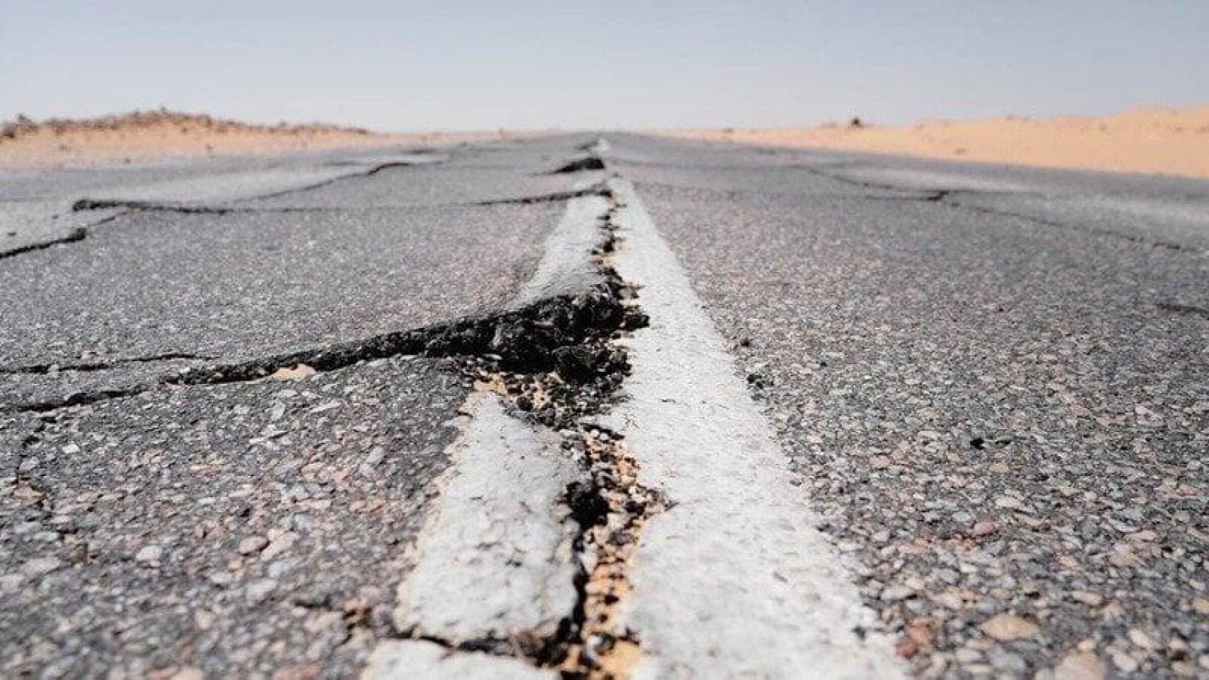 Firme en mal estado.