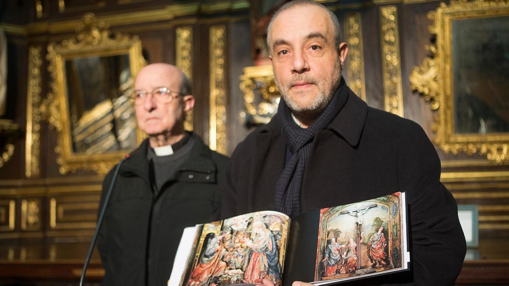 Presentación del nuevo libro 'La Catedral de Zamora en imágenes', editado por el Cabildo catedralicio y cuyo autor es José Ángel Rivera de las Heras.