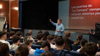 La Cámara de Alicante impulsa la conexión entre empresa y educación con el programa 'La Cámara en tu aula'
