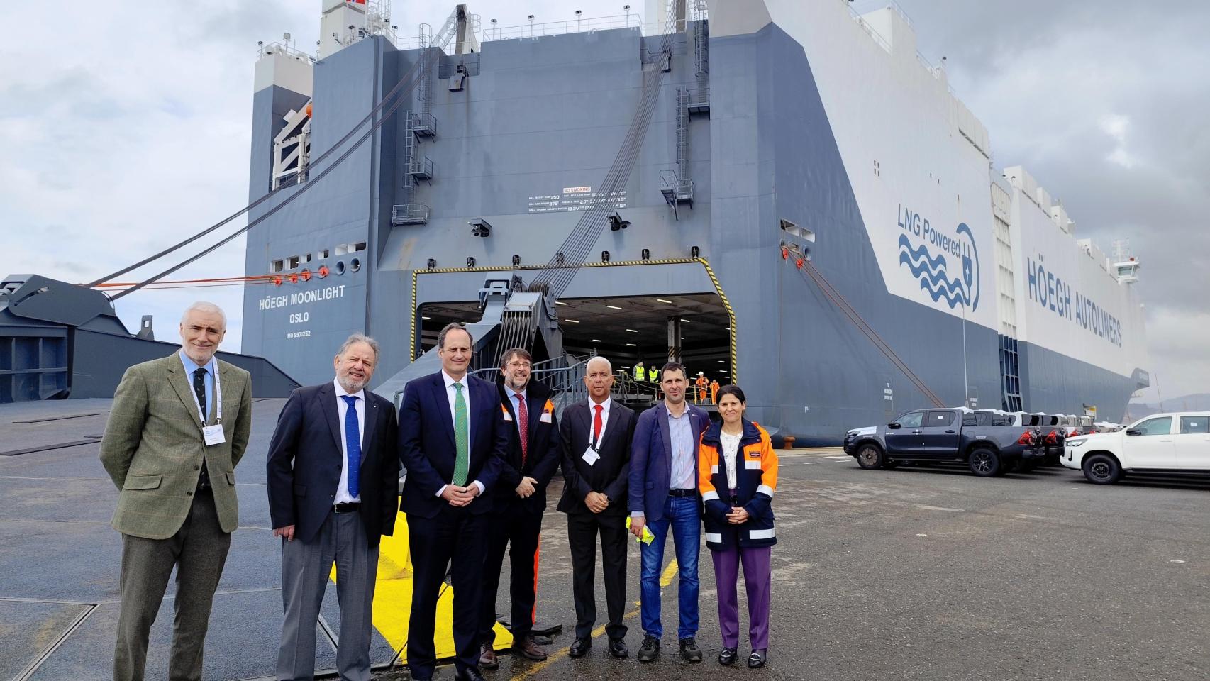 El Puerto de Vigo recibe la escala inaugural del “Höegh Moonlight”