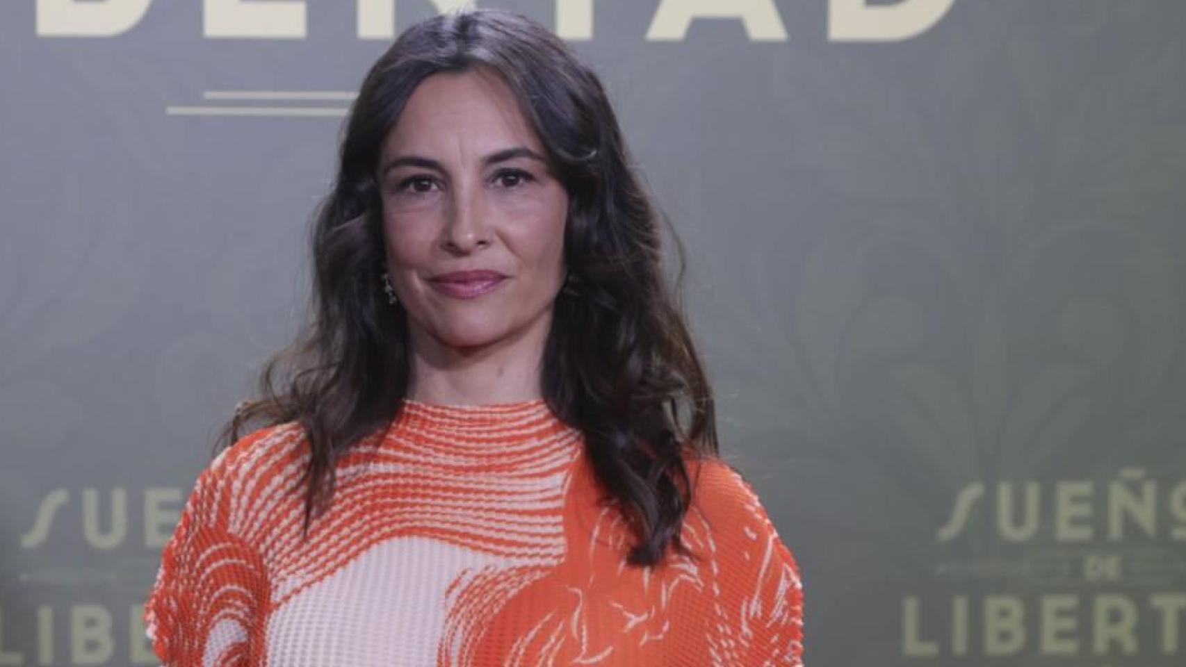 Xenia Tostado posa en el photocall por los dos años de 'Sueños de libertad'.