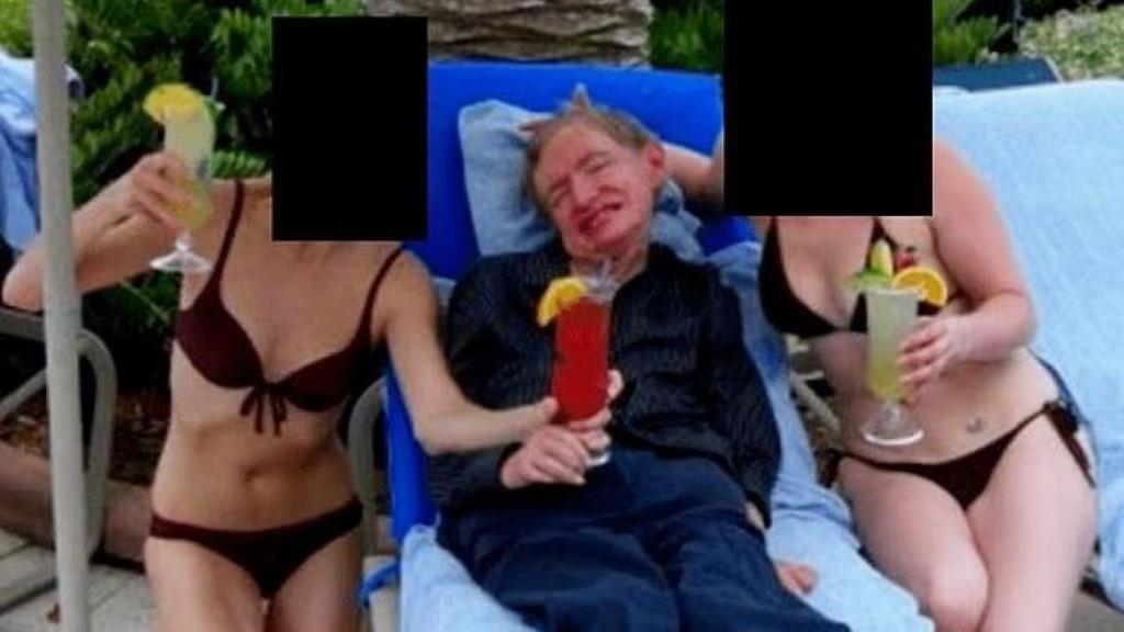 Stephen Hawking posa junto a dos mujeres en bikini en la isla caribeña de Saint Thomas.