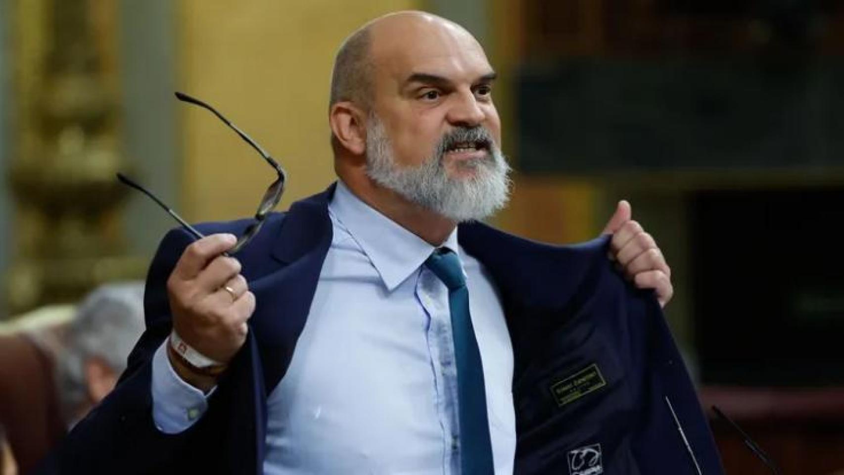 Víctor Sánchez del Real en la tribuna del Congreso cuando era diputado de Vox.