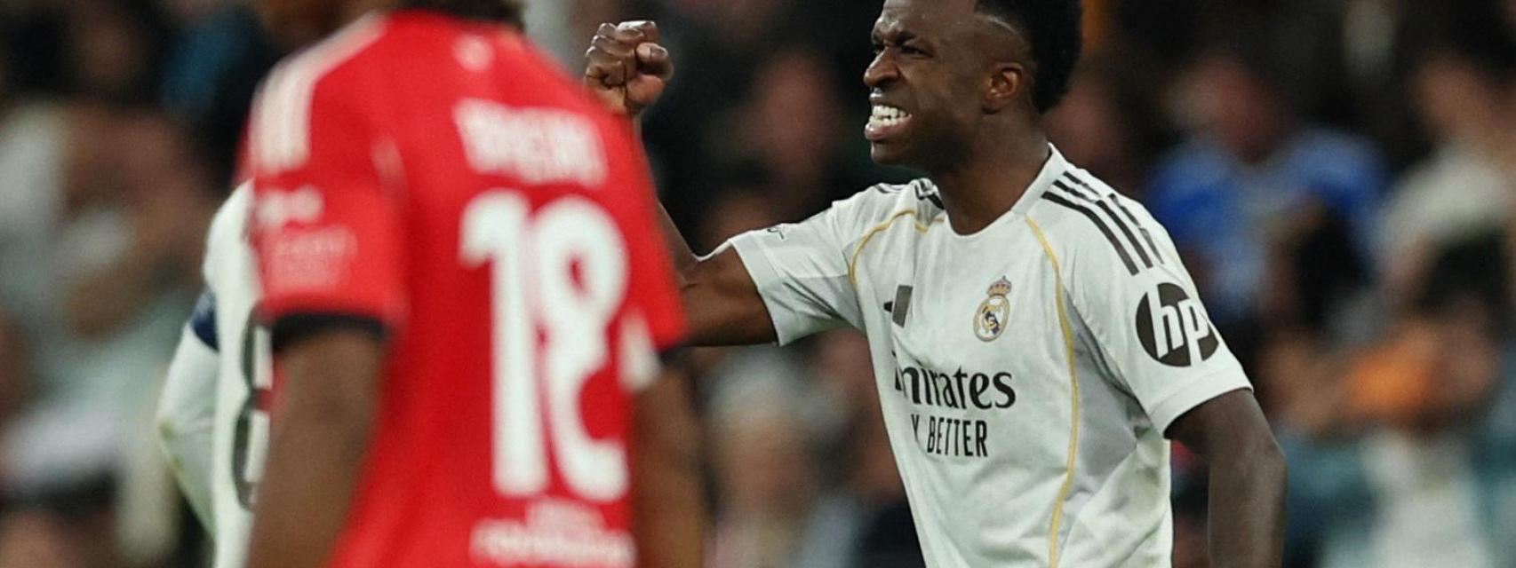 Vinicius celebra su gol contra el Benfica