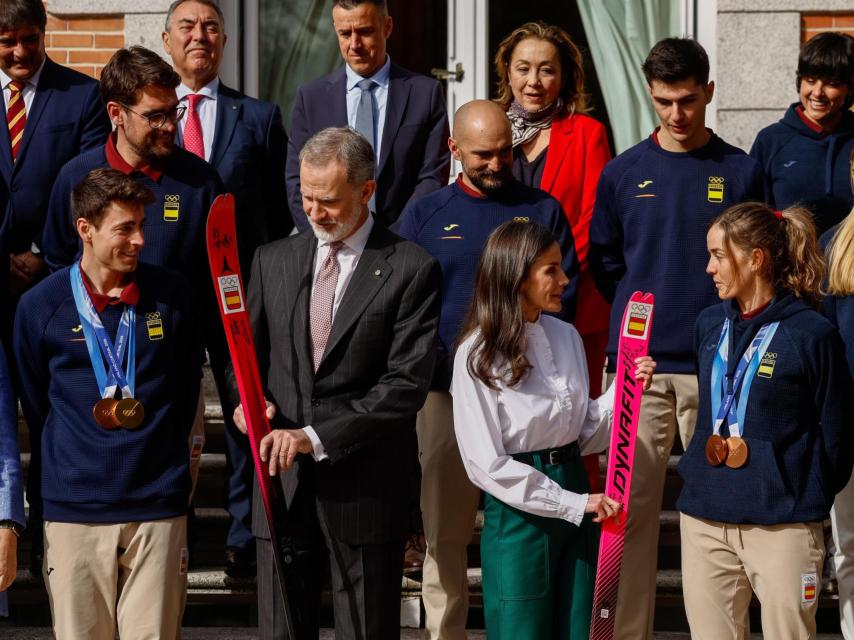 Los Reyes, con la delegación española de los Juegos de Invierno.