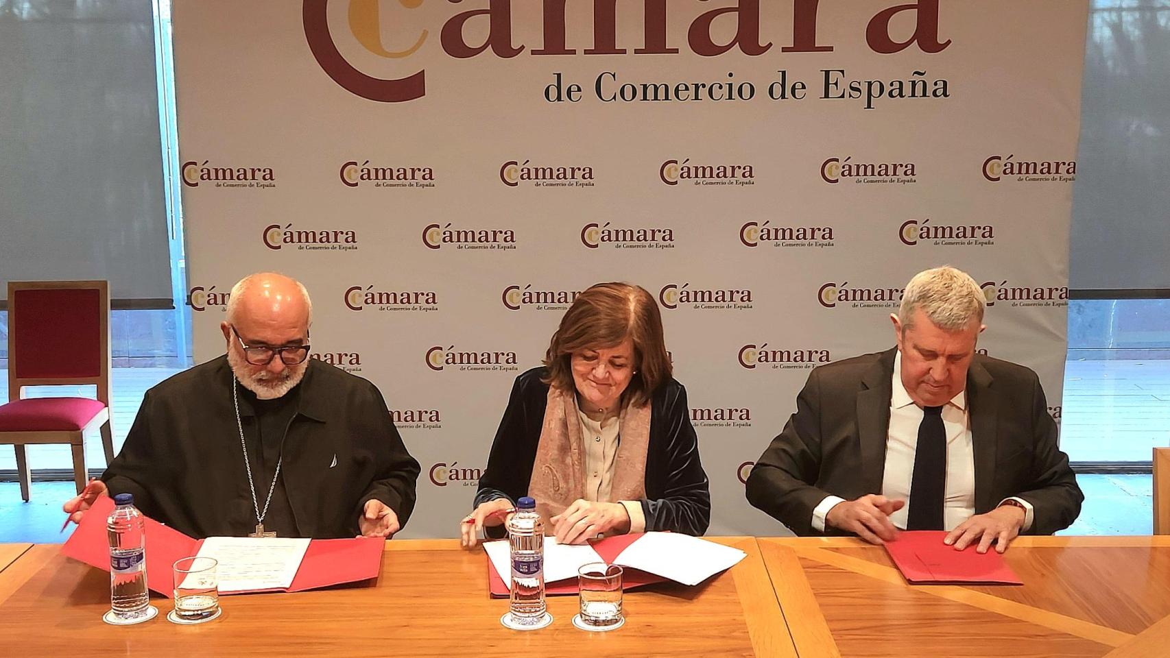 Firma del acuerdo marco entre UCAM, INCYDE y Diócesis de Carúpano en la sede de INCYDE