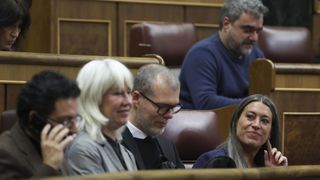 La bancada de Junts, con Miriam Nogueras, Josep María Cruset y Marta Madrenas durante el pleno de este jueves en el Congreso.