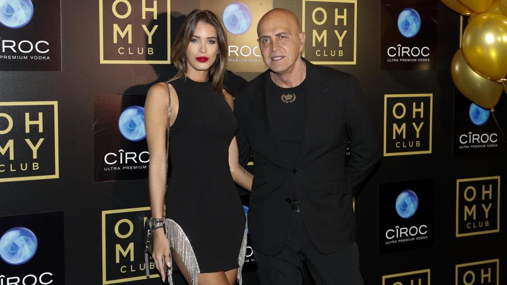 Marta López Álamo y Kiko Matamoros en 'Ay, mi club'.