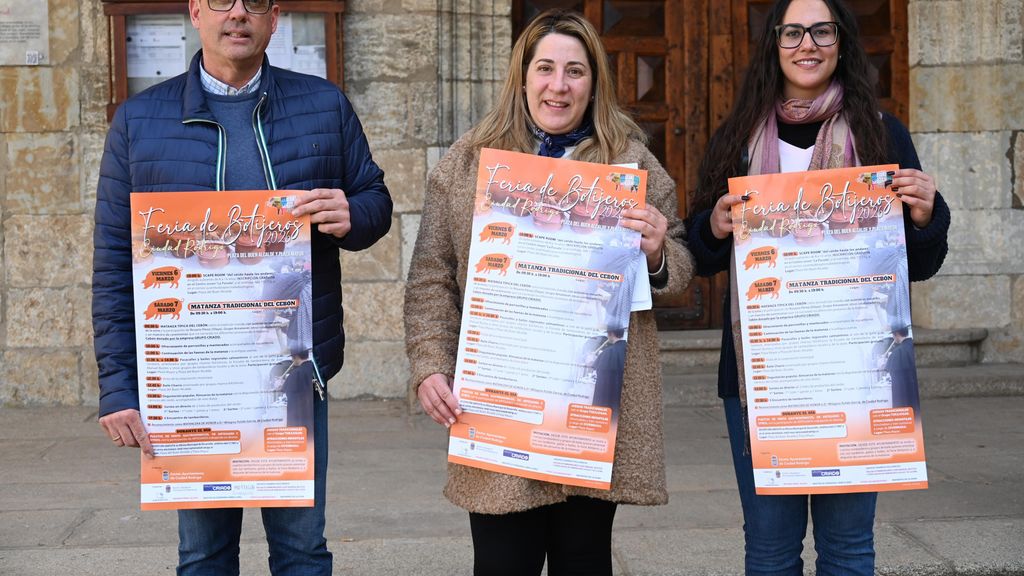 Vuelve la Feria de Botijeros a Ciudad Rodrigo con el II Encuentro de Tamborileros y una 'matancera' muy especial.