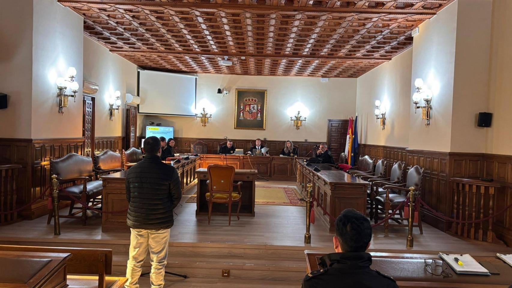 Juicio contra el acusado de apuñalar a un jefe de la empresa que le despidió en Tarancón.