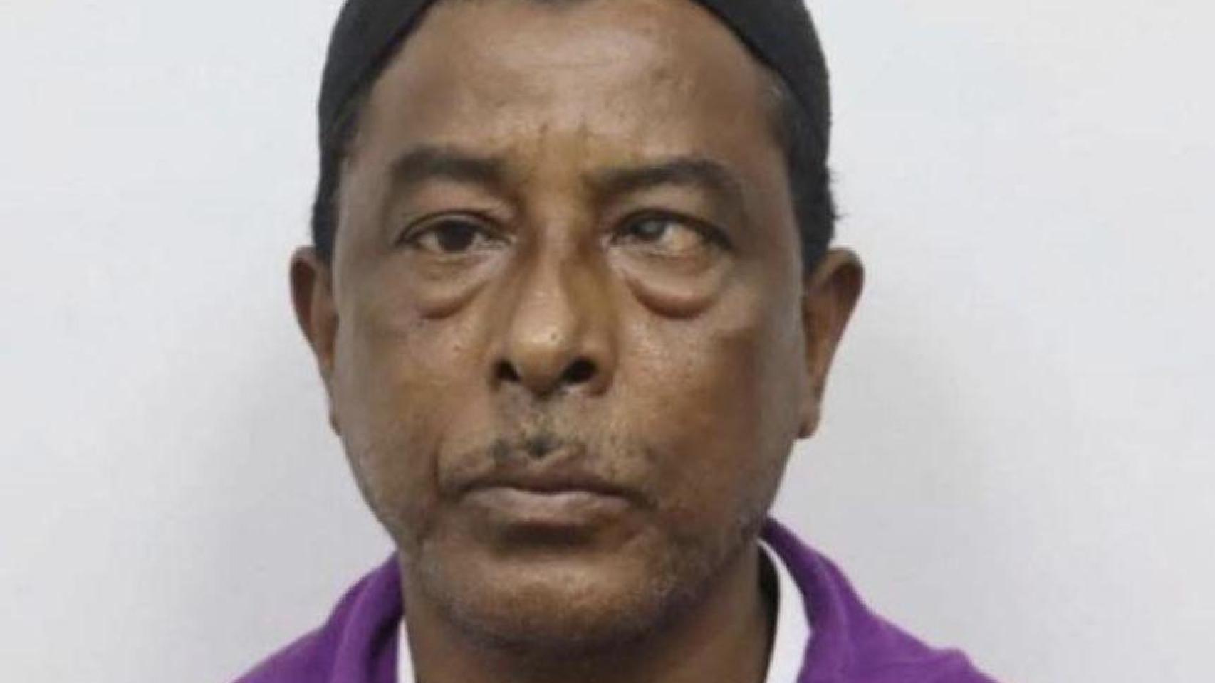 Nurul Amin Shah Alam, refugiado de Myanmar en Estados Unidos. Cartel de personas desaparecidas.