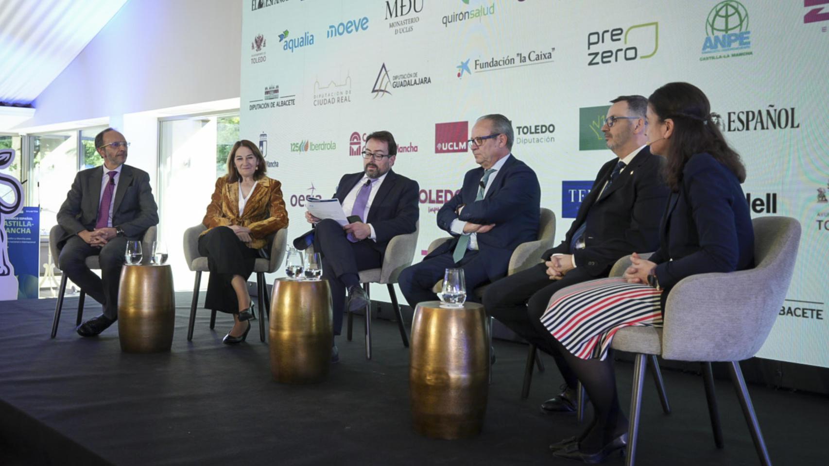 Mesa redonda 'La inteligencia artificial y la transformación digital como aliada en la gestión pública y privada.