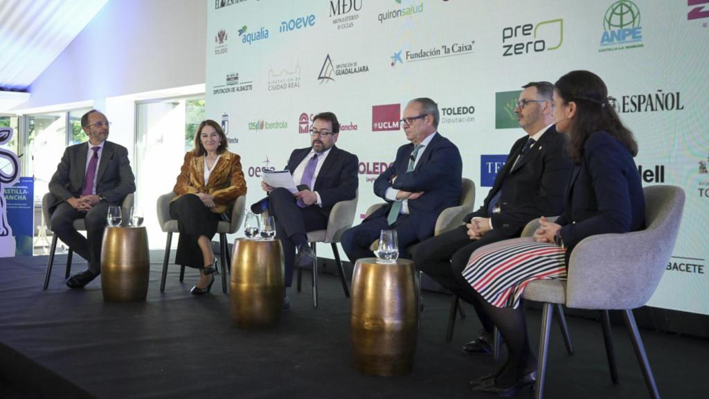 Mesa redonda 'La inteligencia artificial y la transformación digital como aliada en la gestión pública y privada.
