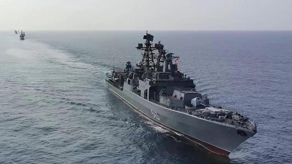 La fragata rusa 'Marshal Shaposhnikov' durante unas maniobras en la bahía de Bengala en febrero de 2026.