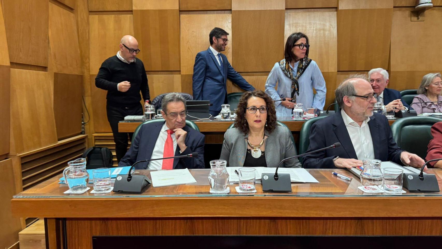Los concejales de Vox en el Ayuntamiento de Zaragoza.