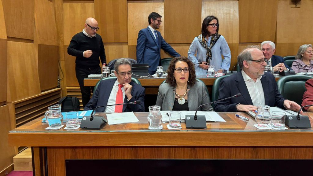 Los concejales de Vox en el Ayuntamiento de Zaragoza.