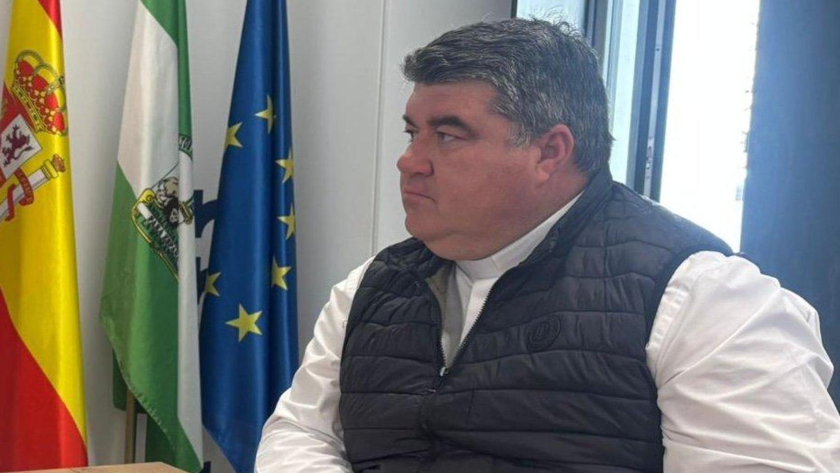 El sacerdote.