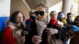 Maite Gómez a su llegada al juzgado. EFE/Ana Escobar