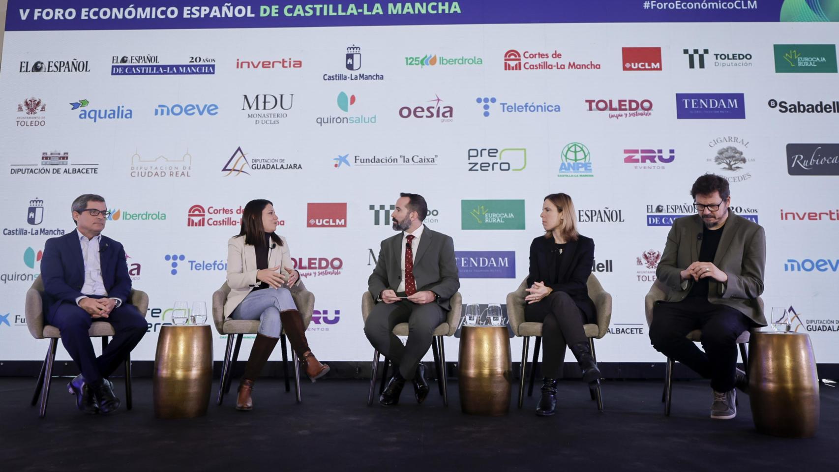 Mesa sobre bienestar social en el V Foro Económico Español de Castilla-La Mancha.