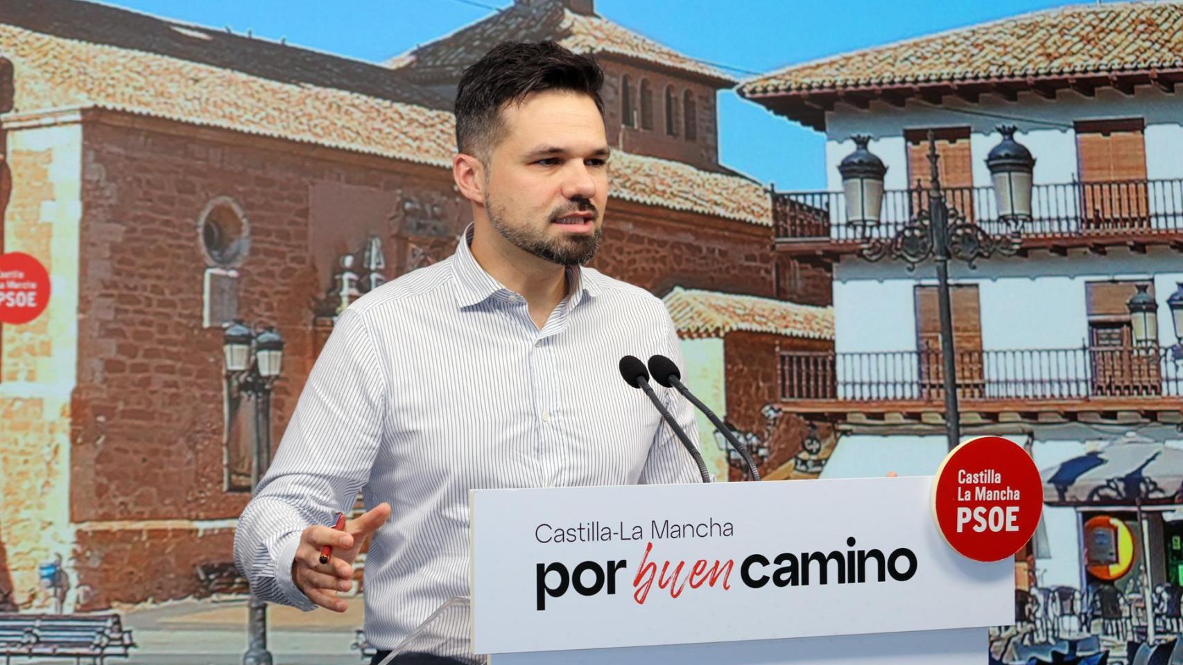 El secretario de Acción Electoral y Comunicación Interna del PSOE de Castilla-La Mancha, Miguel Zamora.