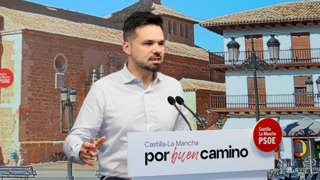 El secretario de Acción Electoral y Comunicación Interna del PSOE de Castilla-La Mancha, Miguel Zamora.
