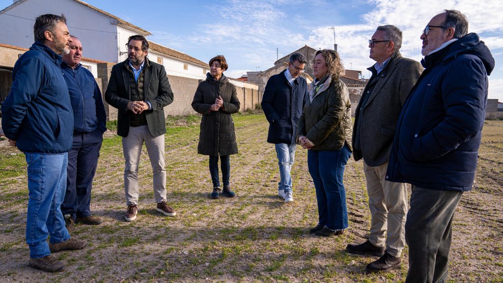 Núñez durante su visita a El Provencio (Cuenca).
