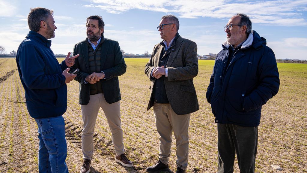 Núñez durante su visita a El Provencio (Cuenca).