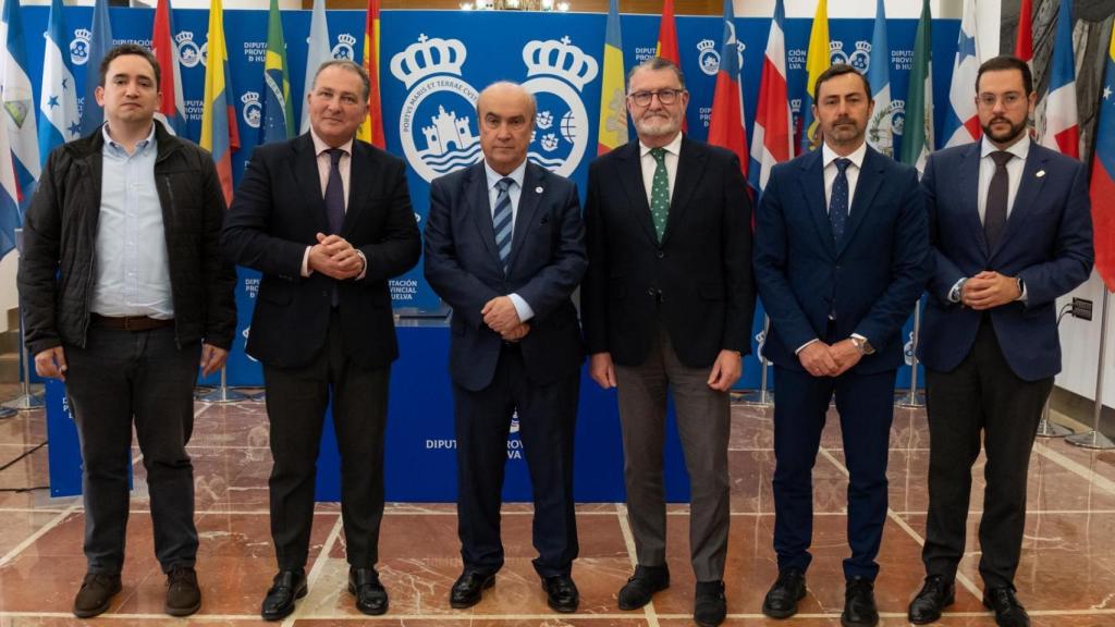 Firma convenio de la OEI y la Diputación de Huelva.