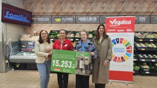 Vegalsa-Eroski y sus clientes recaudan más de 15.000 euros para la lucha contra el cáncer