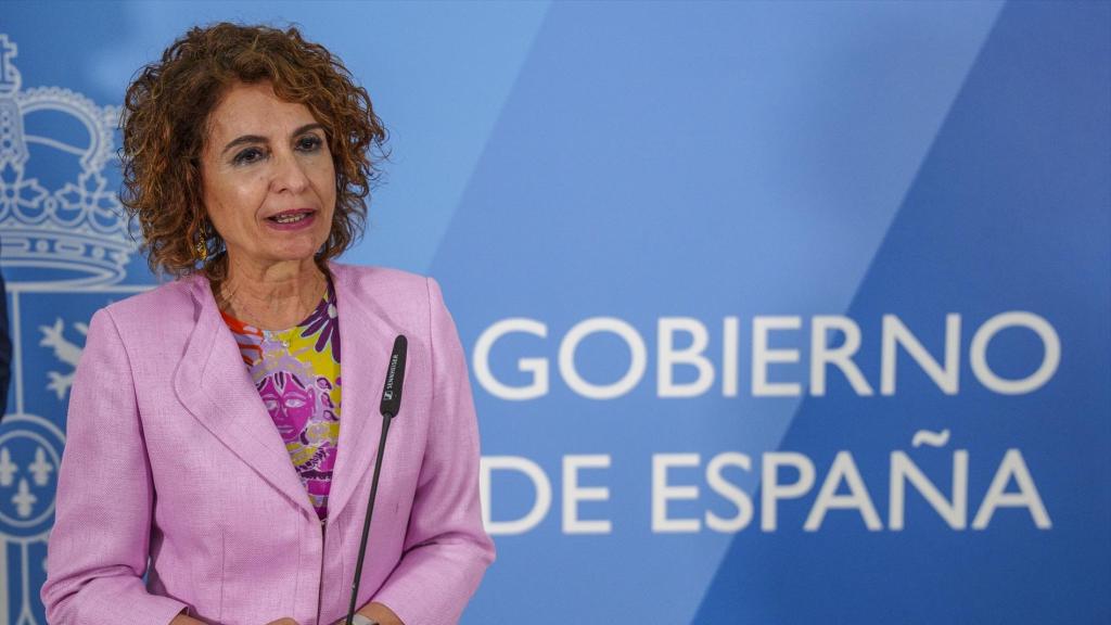 La vicepresidenta del Gobierno, María Jesús Montero, en un acto en la Delegación del Gobierno.