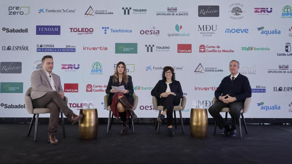 Mesa redonda 'Universidad y Educación, vivero de talento para el mundo empresarial'.